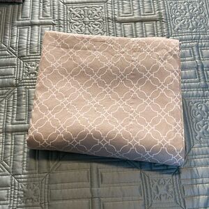 Raymond Waites   300 Threads Full Bed Sheets